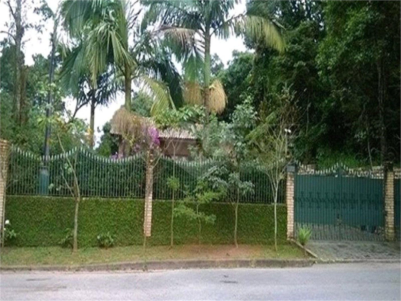 Casa à venda com 3 quartos, sendo 1 suíte, em Serra da Cantareira, Mairiporã, SP