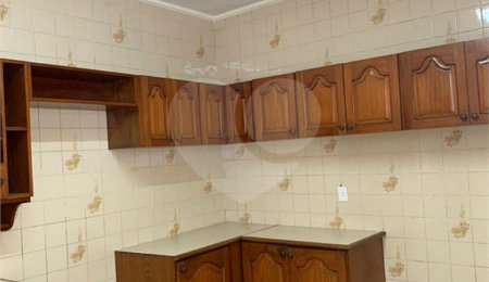 Sobrado à venda com 3 quartos em Vila Progredior, São Paulo, SP