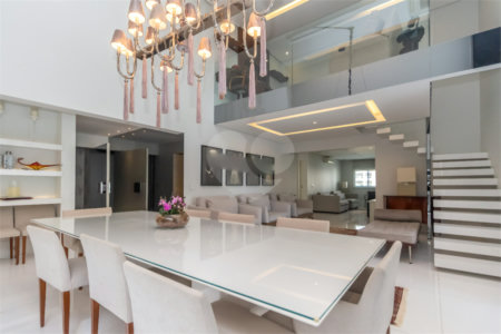 Apartamento à venda com 4 suítes em Campo Belo, São Paulo, SP