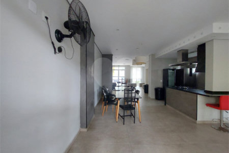 Apartamento à venda com 2 quartos em Vila Anastácio, São Paulo, SP