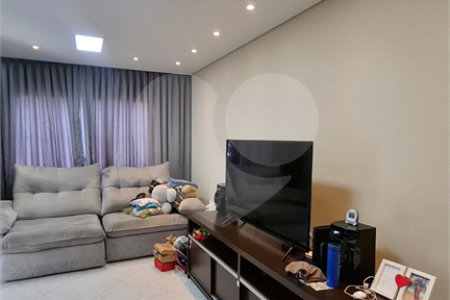Sobrado à venda com 3 quartos, sendo 1 suíte, em Vila Constança, São Paulo, SP