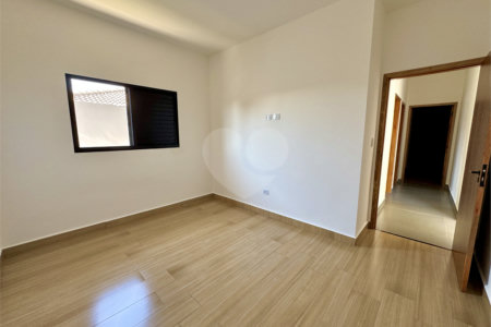 Casa Térrea à venda com 3 quartos, sendo 1 suíte, em Pinheirinho, Atibaia, SP