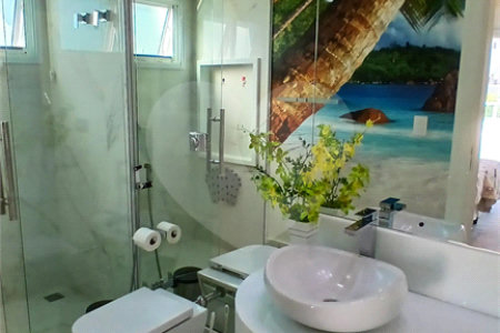 Casa à venda com 3 suítes no condomínio Figueira Garden, Atibaia - SP