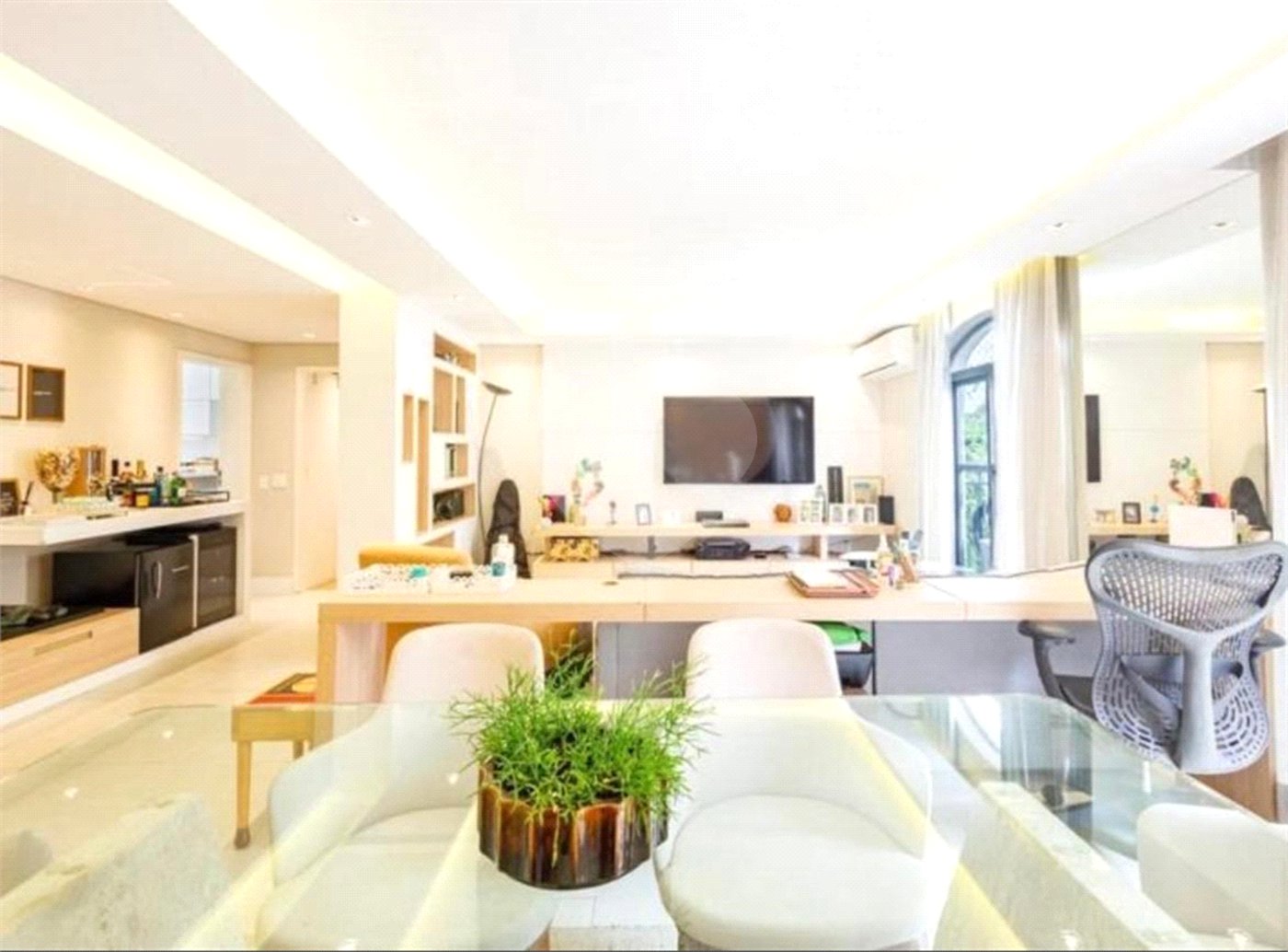 Apartamento à venda com 2 quartos, sendo 1 suíte,  em Jardim Paulista, São Paulo, SP