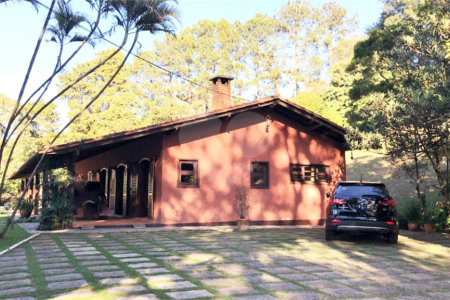 Casa em condomínio à venda ou para alugar com 4 quartos, sendo 2 suítes, em Caixa D´água, Vinhedo, SP