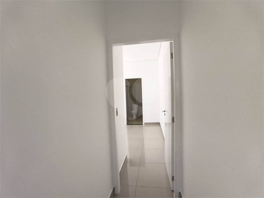 Casa à venda ou para alugar com 3 quartos, sendo 1 suíte, no condomínio Condomíno Helena Maria, Sorocaba - SP