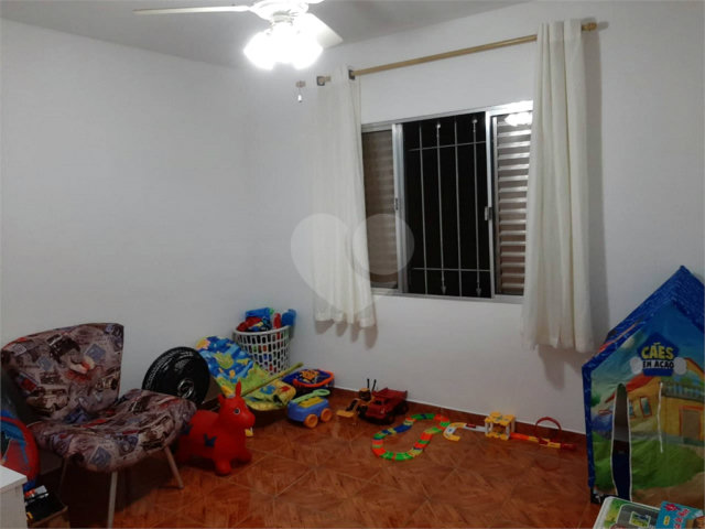 Sobrado à venda com 2 quartos em Tremembé, São Paulo, SP