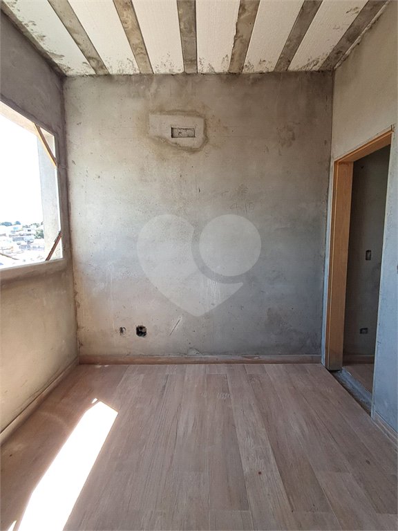 Sobrado à venda com 3 quartos, sendo 1 suíte,  em Vila Laís, São Paulo, SP