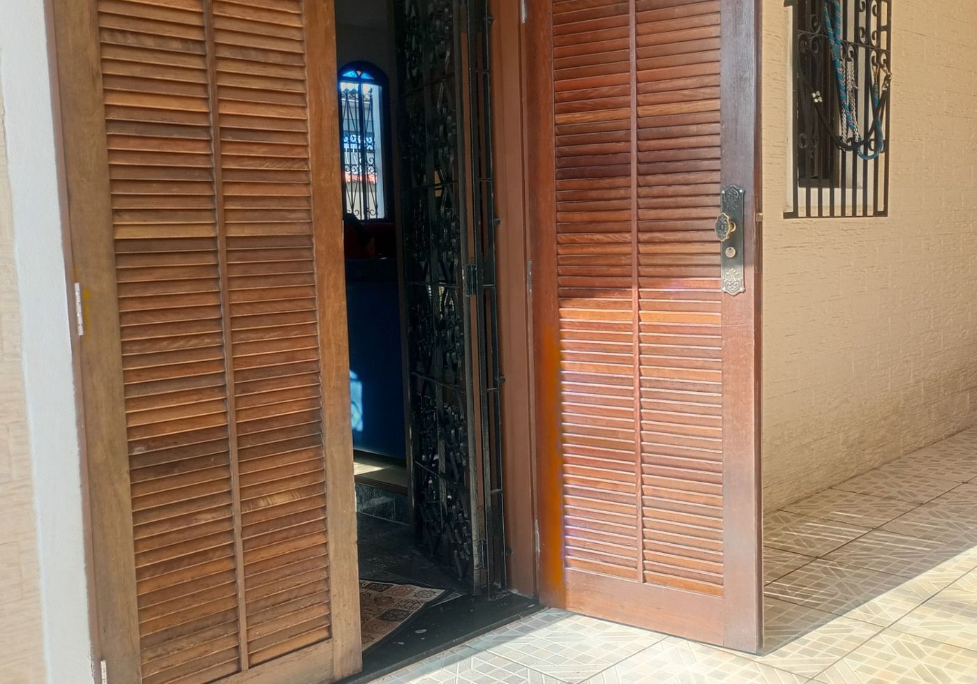 Sobrado à venda, 224 m² por R$ 1.200.000,00 - Vila Valença - São Vicente/SP