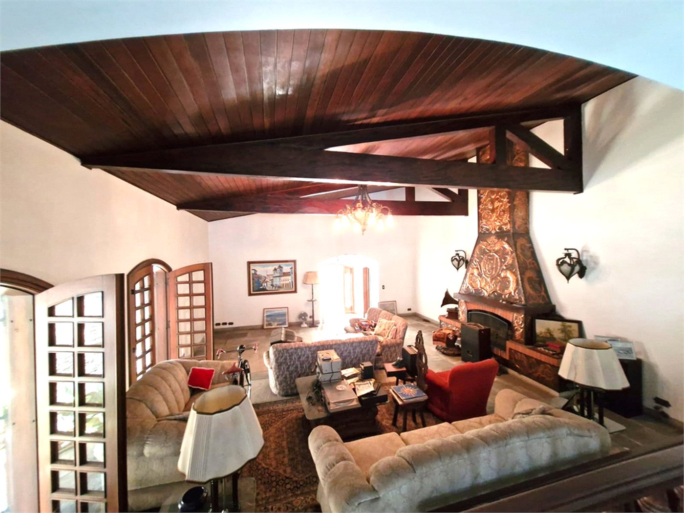 Casa Térrea à venda com 5 quartos, sendo 3 suítes, em Granja Julieta, São Paulo, SP