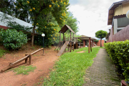 Casa à venda com 2 quartos no condomínio Portal dos Gamez, Atibaia - SP