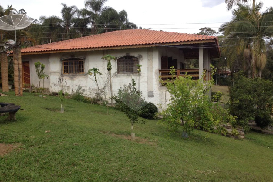 Chácara à venda com 3 quartos, sendo 1 suíte, no Centro, Bom Jesus dos Perdões, SP