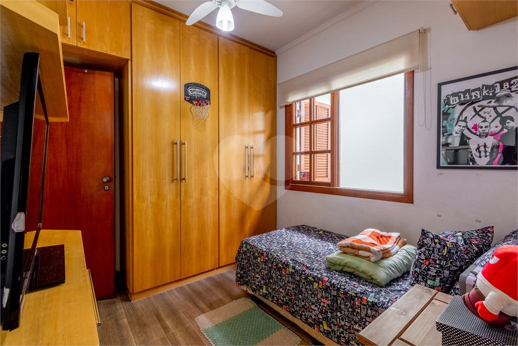 Sobrado à venda com 4 quartos, sendo 3 suítes, em Vila Gustavo, São Paulo, SP