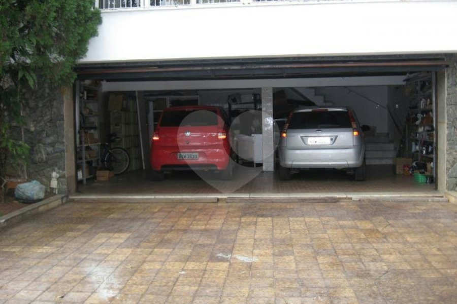 Sobrado à venda com 4 quartos, sendo 1 suíte, em Palmas do Tremembé, São Paulo, SP