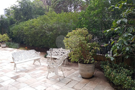 Apartamento à venda com 3 quartos, sendo 1 suíte, em Higienópolis, São Paulo, SP