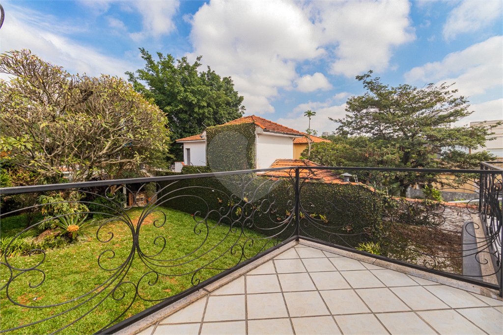 Casa à venda com 4 quartos, sendo 3 suítes, em Brooklin, São Paulo, SP