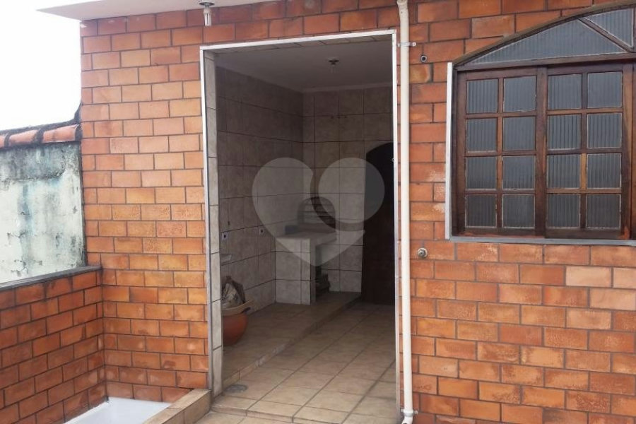 Sobrado à venda com 4 quartos em Vila Guilherme, São Paulo, SP