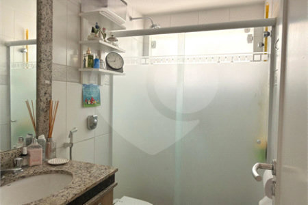 Casa à venda ou para alugar com 4 quartos, sendo 3 suítes, no condomínio Associação Vivendas do Sol, Rio de Janeiro - RJ