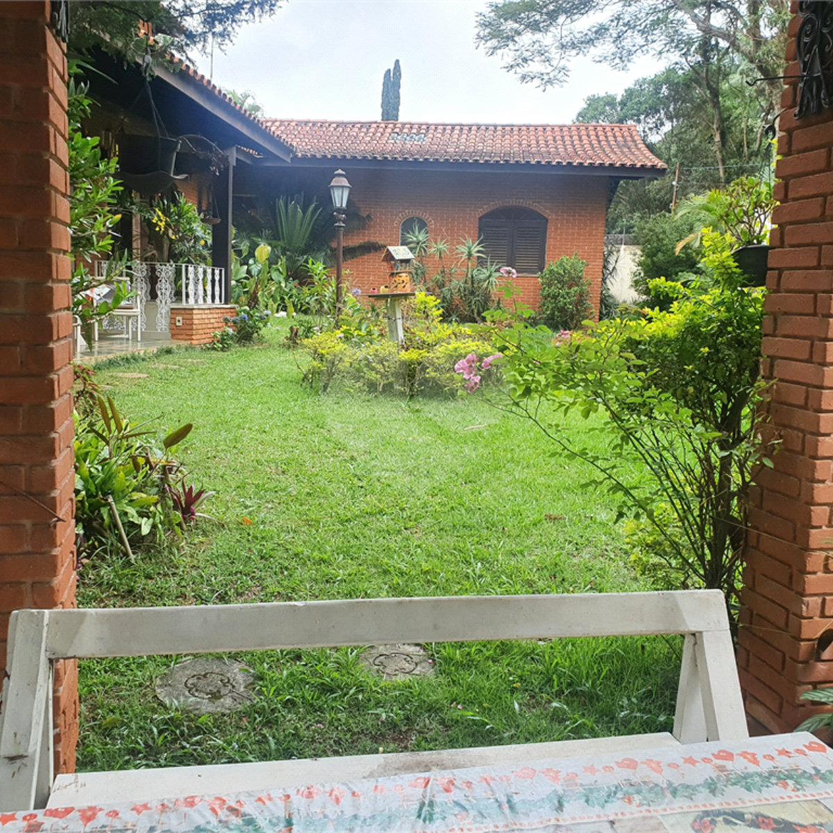 Casa à venda com 4 quartos, sendo 1 suíte, em Interlagos, São Paulo, SP