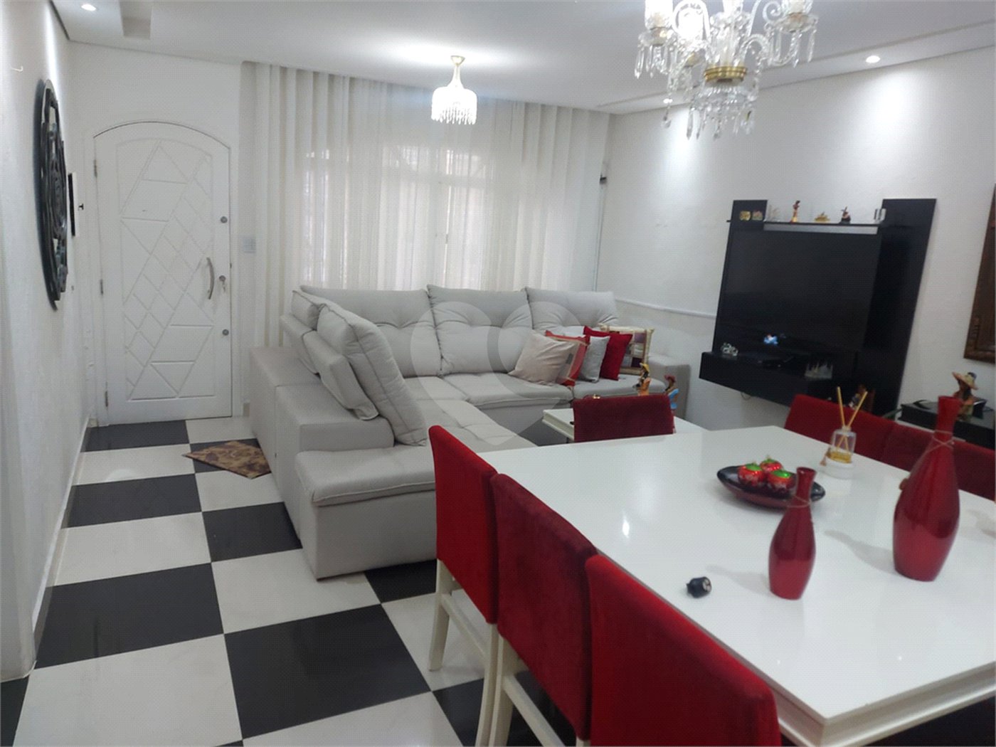 Casa à venda com 5 quartos, sendo 1 suíte, em Vila Medeiros, São Paulo, SP