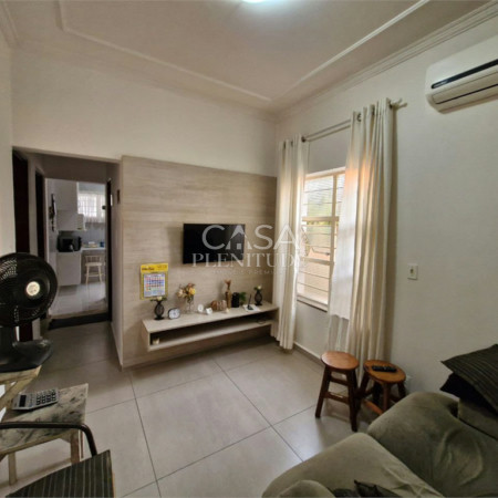 Casa à venda com 2 quartos, sendo 1 suíte,  em Jardim Saira, Sorocaba, SP