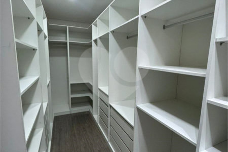Casa à venda com 3 suítes no condomínio Brisa 1, Mogi das Cruzes - SP