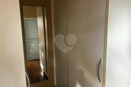 Casa à venda com 4 quartos, sendo 2 suítes, em Vila Aparecida, Itapetininga, SP