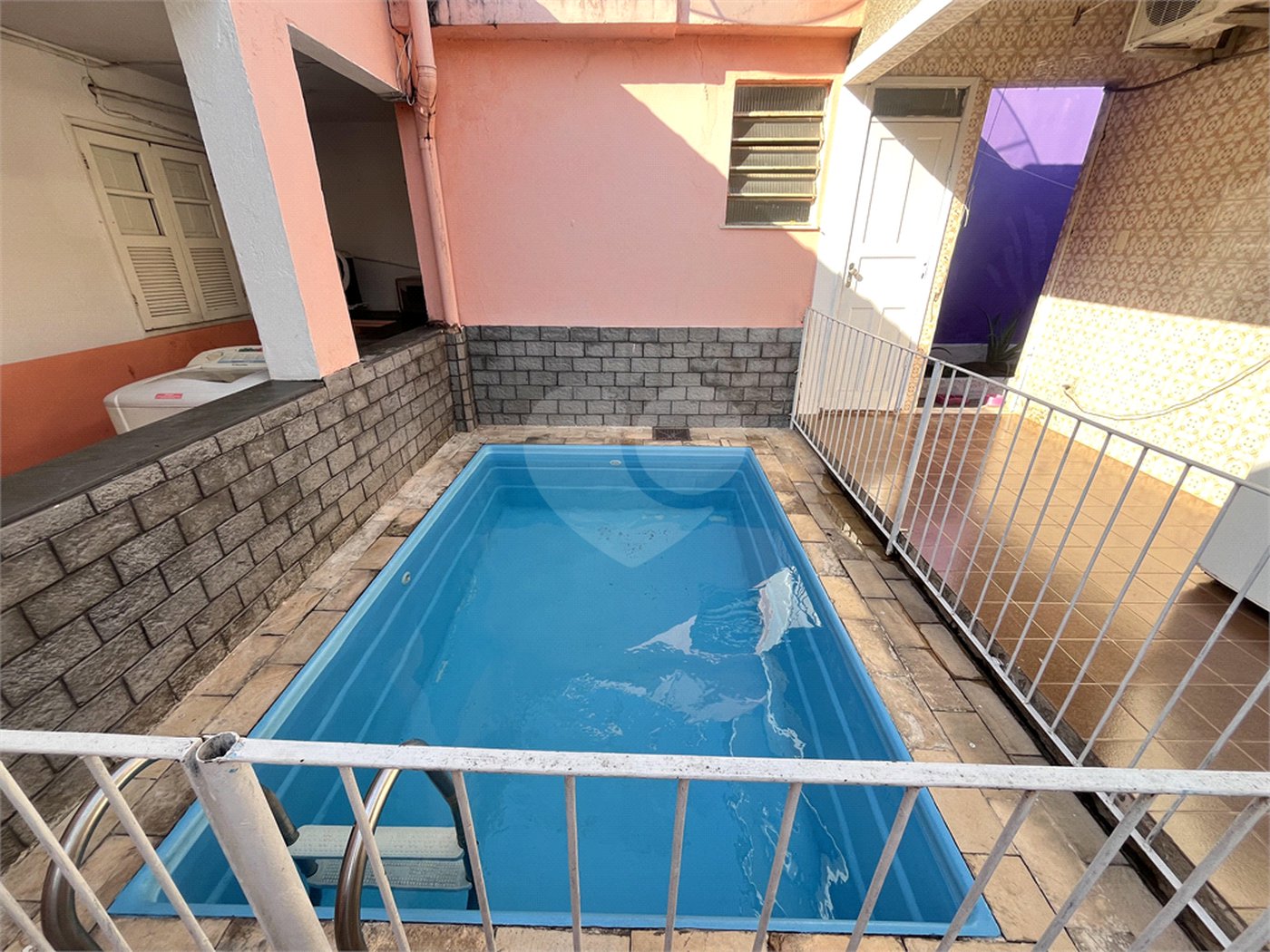 Casa à venda com 3 quartos, sendo 1 suíte,  em Campo Grande, Rio de Janeiro, RJ