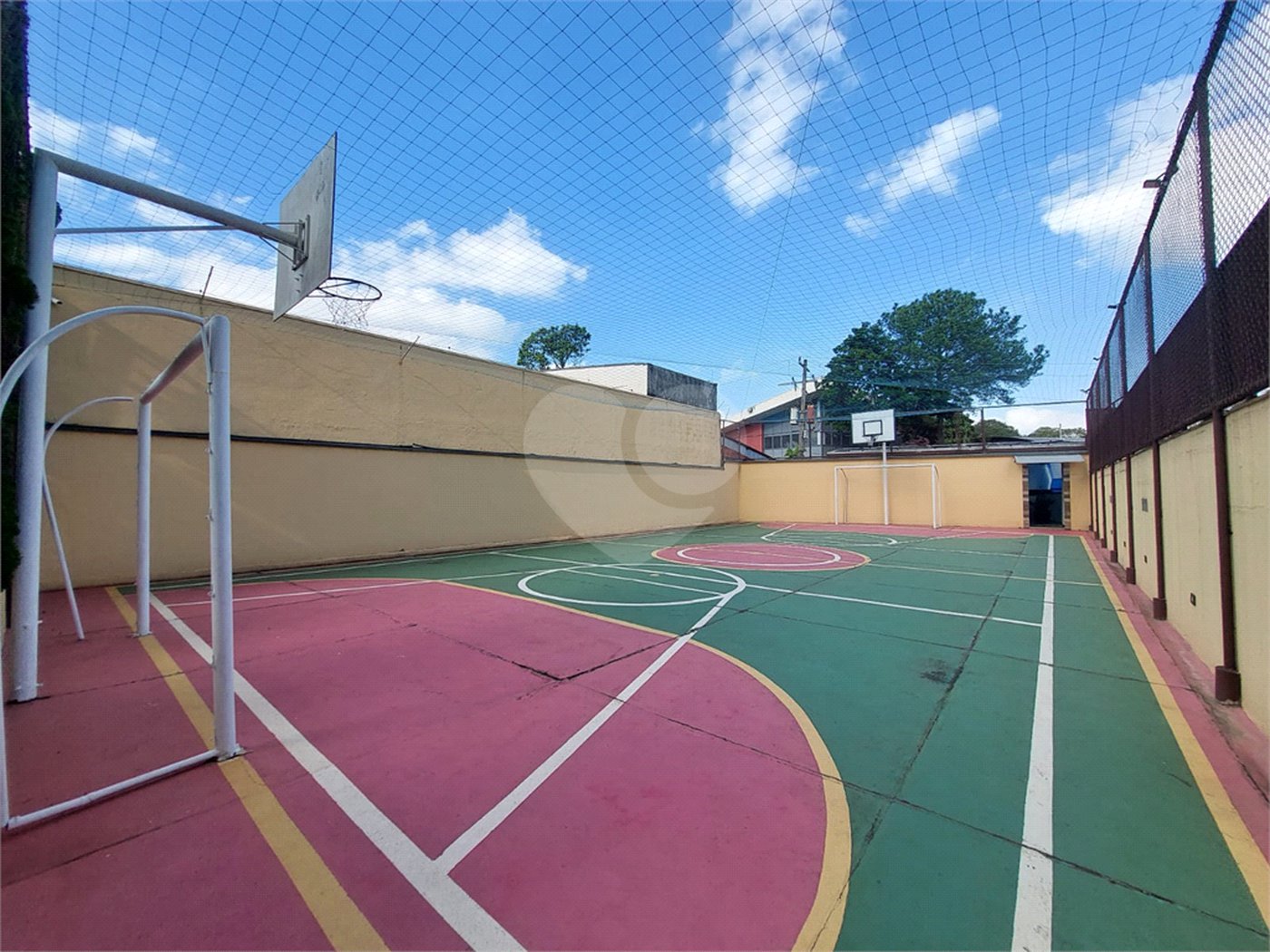 Apartamento à venda com 3 quartos, sendo 1 suíte, em Parque São Domingos, São Paulo, SP