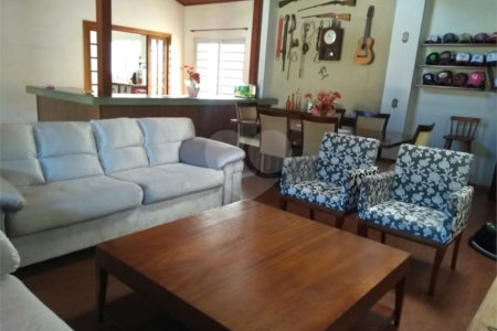 Casa à venda com 4 suítes no condomínio Piccolo Paese, Salto - SP