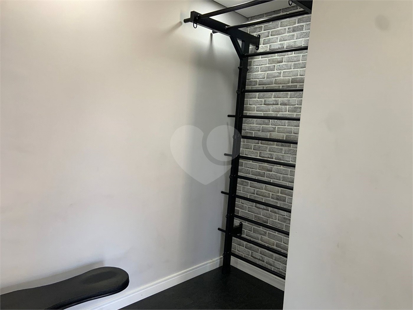Apartamento à venda ou para alugar com 3 suítes em Vila Suzana, São Paulo, SP