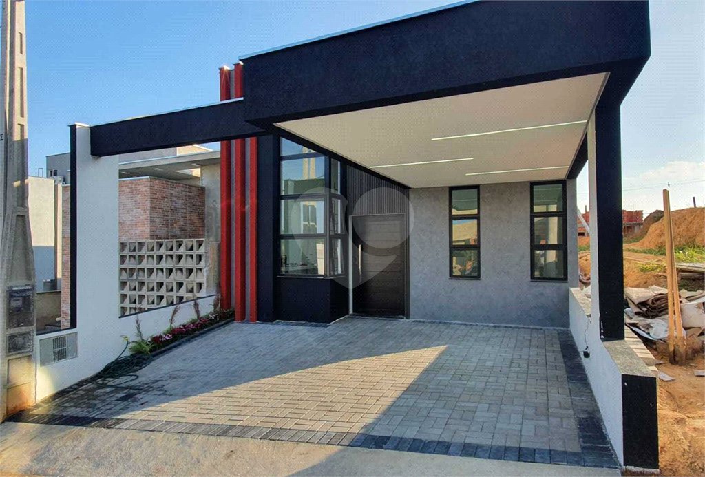 Casa à venda com 3 quartos, sendo 1 suíte, no condomínio Horto Florestal Villagio, Sorocaba - SP