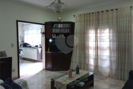 Casa à venda com 3 quartos, sendo 1 suíte, em Jardim São Paulo(zona Norte), São Paulo, SP