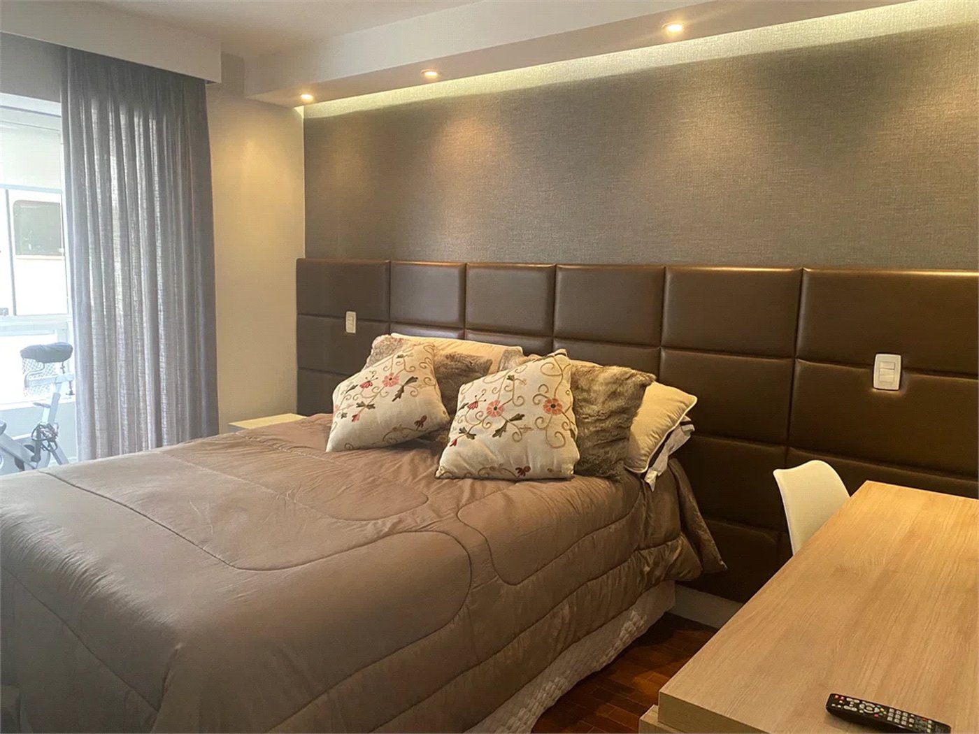 Apartamento à venda com 3 quartos, sendo 2 suítes, em Brooklin Paulista, São Paulo, SP