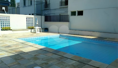 Apartamento à venda com 3 quartos em Caxingui, São Paulo, SP
