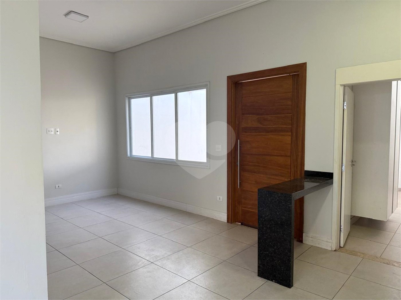Casa à venda com 3 quartos, sendo 1 suíte, no condomínio Village Moutonnée Salto Sp, Salto - SP