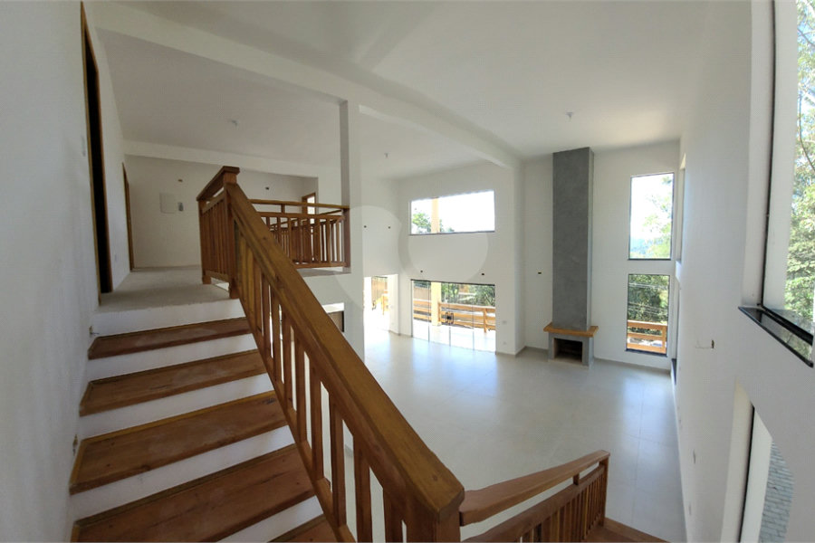Casa à venda com 4 suítes no condomínio Sausalito, Mairiporã - SP