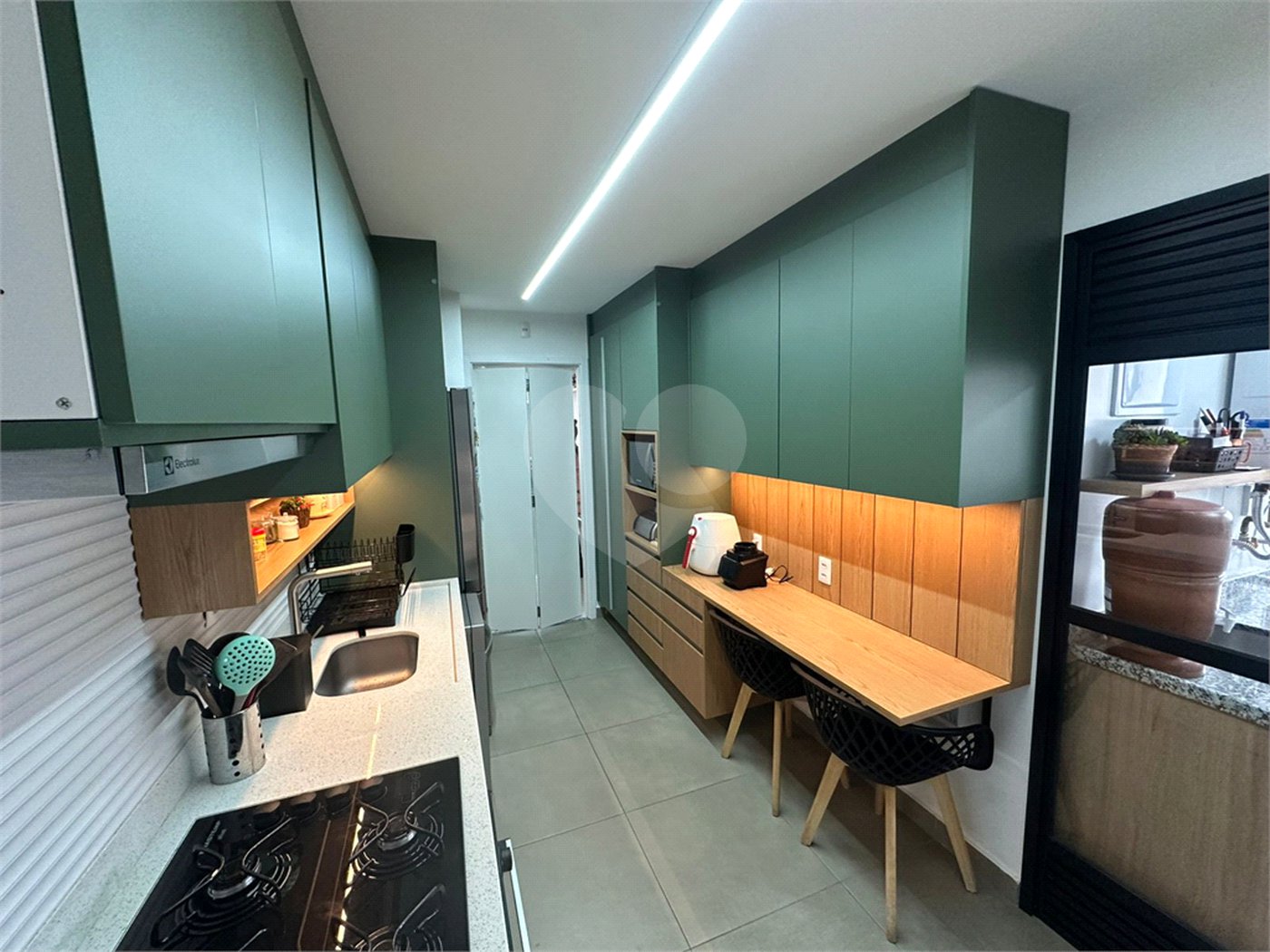 Apartamento à venda com 3 suítes em Vila Romana, São Paulo, SP
