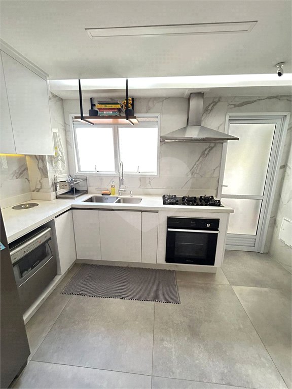 Apartamento à venda com 3 suítes em Barra Funda, São Paulo, SP
