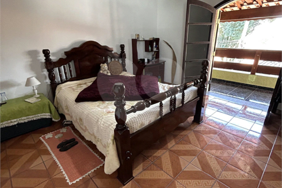 Sobrado à venda com 3 quartos em Tremembé, São Paulo, SP