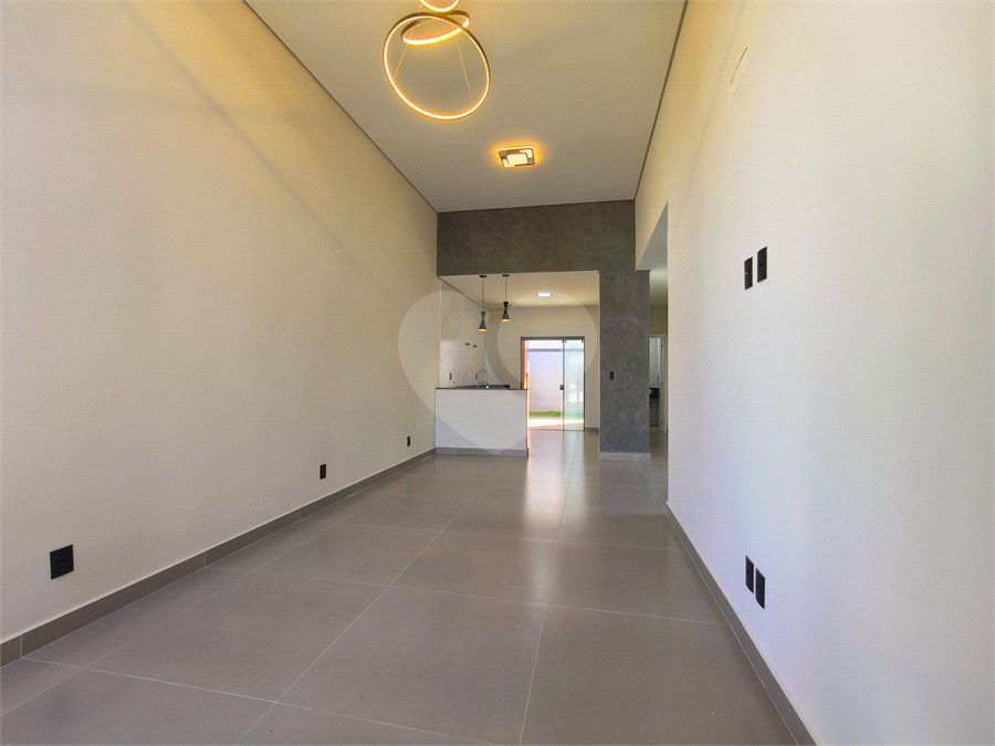 Casa à venda com 3 quartos, sendo 1 suíte, no condomínio Horto Florestal Villagio, Sorocaba - SP