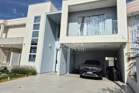 Casa em condomínio à venda com 4 quartos, sendo 3 suítes, em Iporanga, Sorocaba, SP