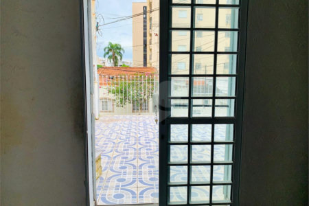 Sobrado de 150m2 com 4 dormitórios e 1 vaga à venda na Chácara Inglesa