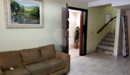 Sobrado à venda com 3 quartos, sendo 1 suíte,  em Vila Guarani (z Sul), São Paulo, SP