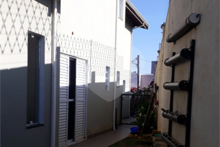 Sobrado à Venda no Condomínio Picollo Villagio com mobilha