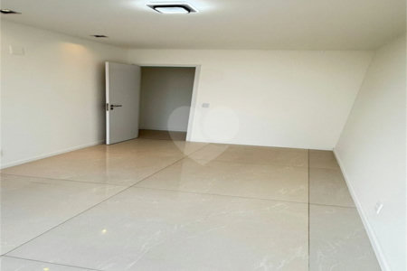 Apartamento à venda com 3 quartos, sendo 1 suíte,  em Recreio dos Bandeirantes, Rio de Janeiro, RJ