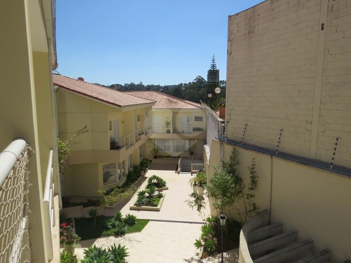 Casa à venda com 3 quartos, sendo 1 suíte, no condomínio Taquaral Village, São Paulo - SP