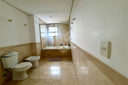 Apartamento à venda com 4 suítes em Jardim Marajoara, São Paulo, SP