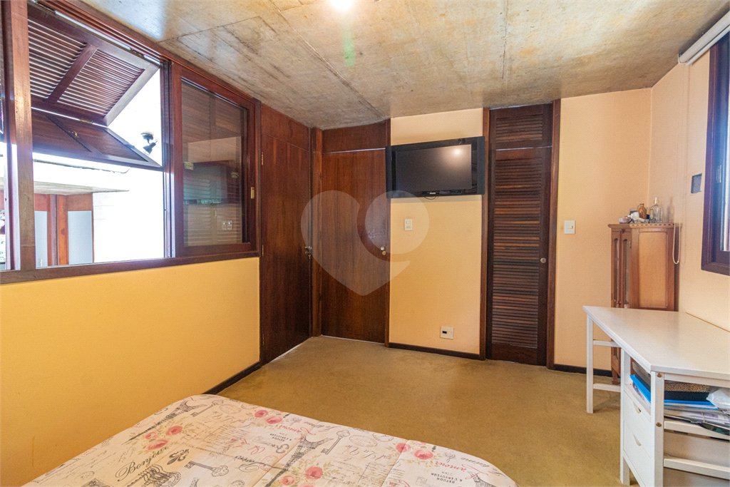 Casa de Vila à venda com 3 quartos, sendo 1 suíte, em Chácara Monte Alegre, São Paulo, SP