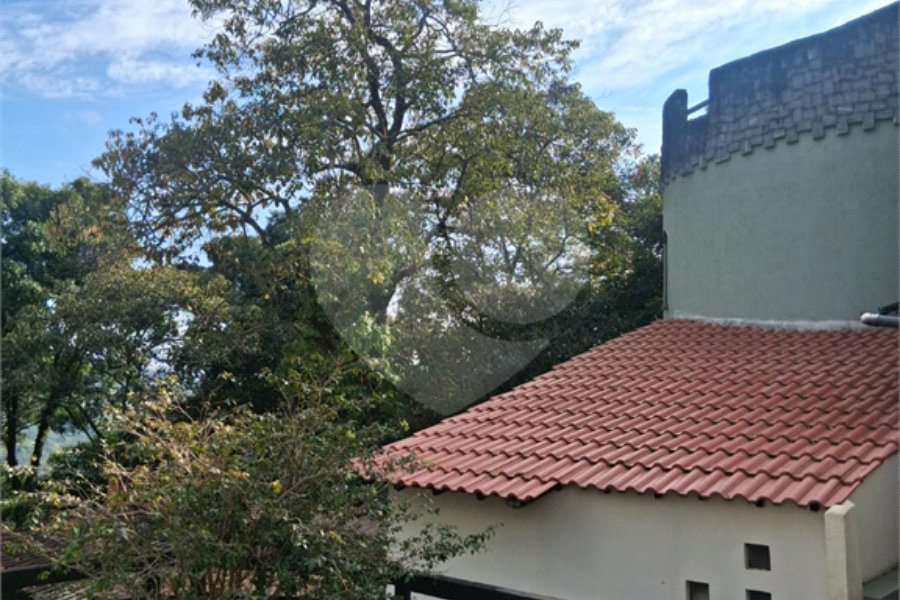 Casa à venda com 3 suítes no condomínio Alpes da Cantareira, Mairiporã - SP